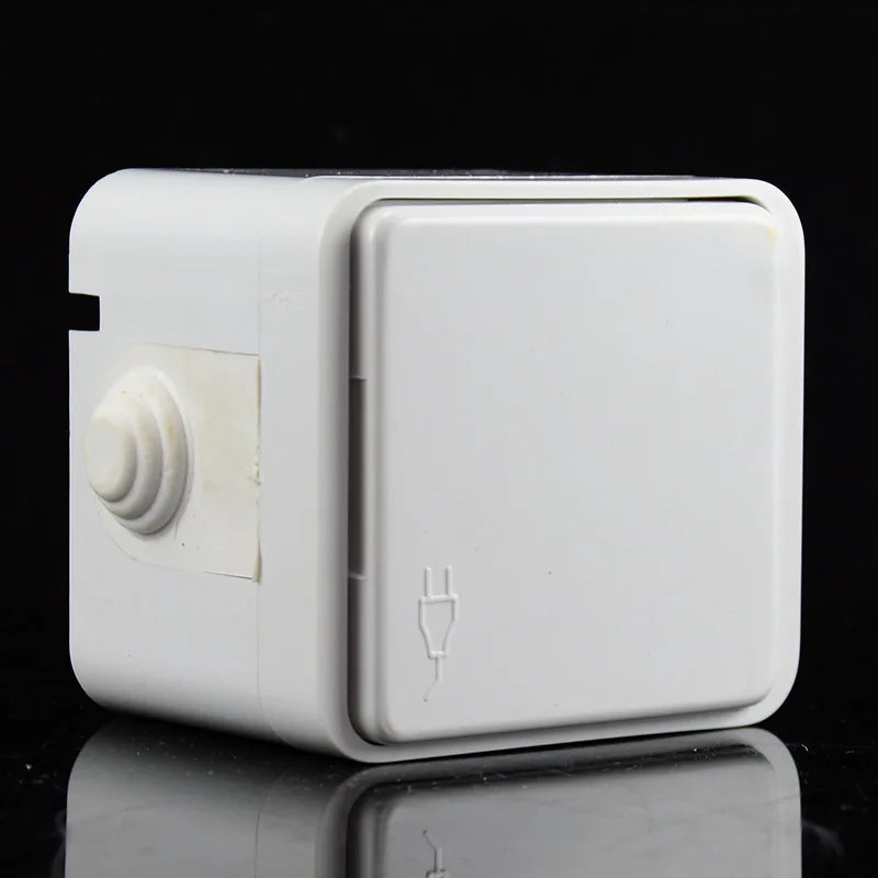 European standard power outlet IP44 level waterproof and bright outdoors cover wall socket 16A 250V